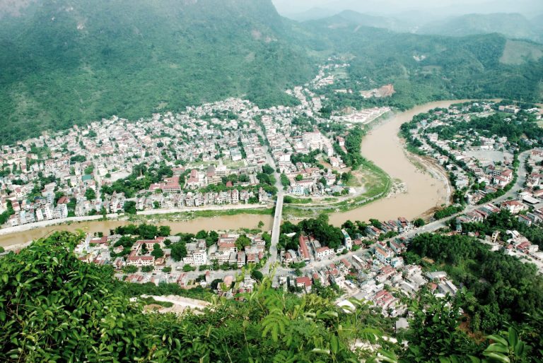 Bài số 6 . Những ngày ở thành phố Hà Giang
