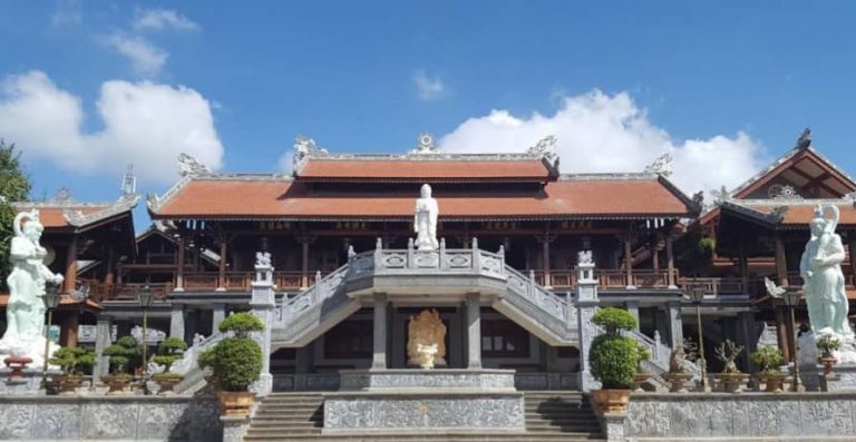 Bài số 4 . Thành phố Buôn Ma Thuột