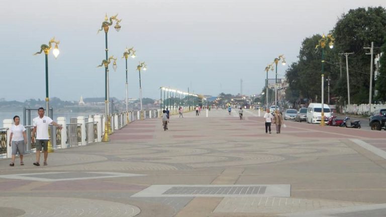Bài số 67. Thành phố Nong Khai