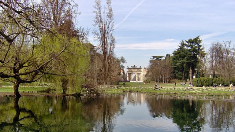 8. Milano , thủ phủ miền bắc Italia , vùng Lombardei